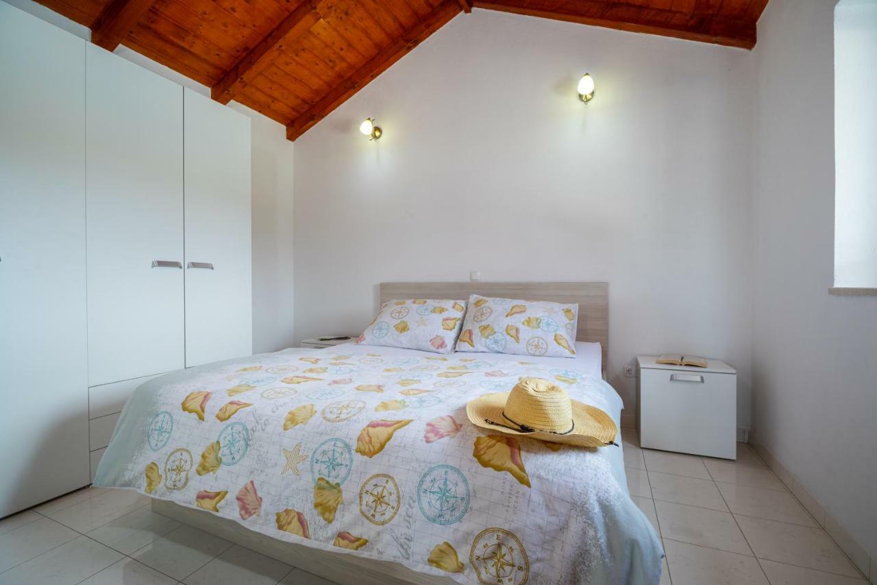 Vila Vineyard House & Olive Grove House Račišće Exteriér fotografie