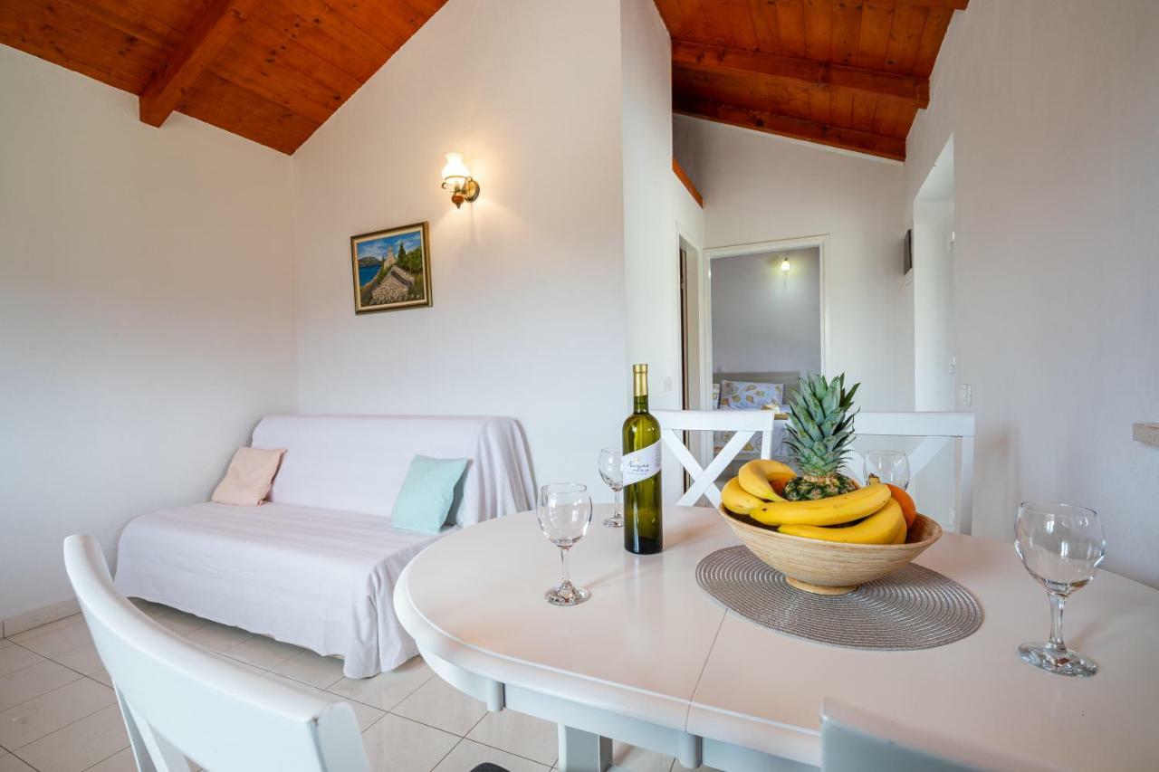 Vila Vineyard House & Olive Grove House Račišće Exteriér fotografie